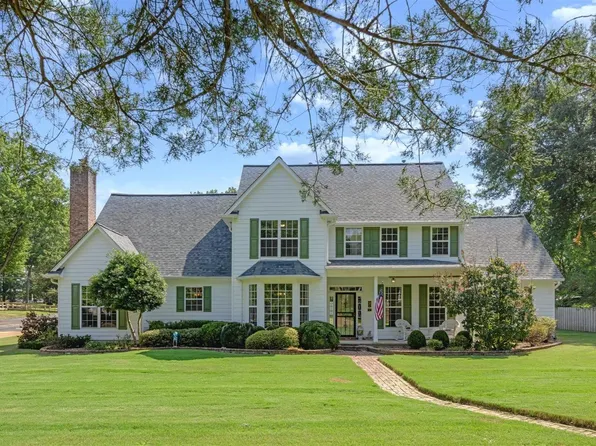 6100 Chester St, Arlington, TN 38002