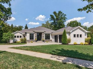 5802 Chestnut Ridge Dr, Cincinnati, OH 45230