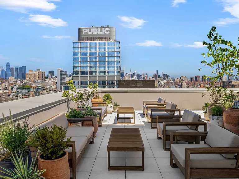 185 Chrystie St #501 — Photo 17