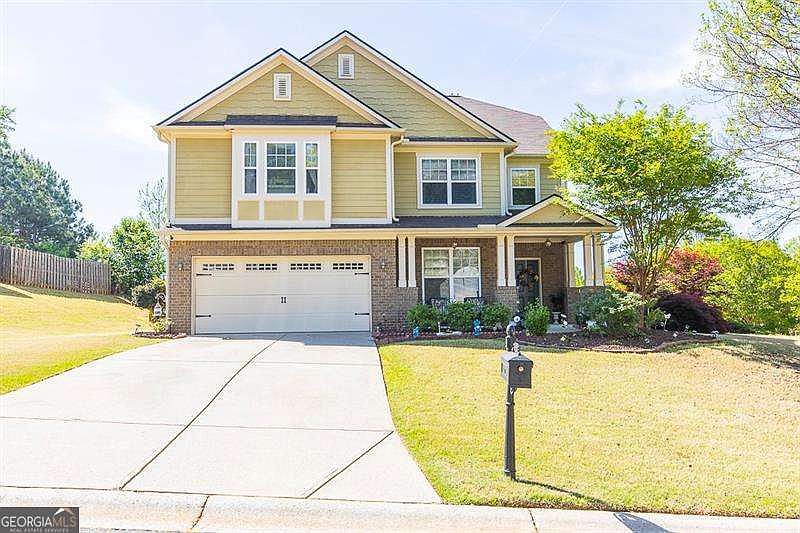 1st image of 300 Hampton Pl