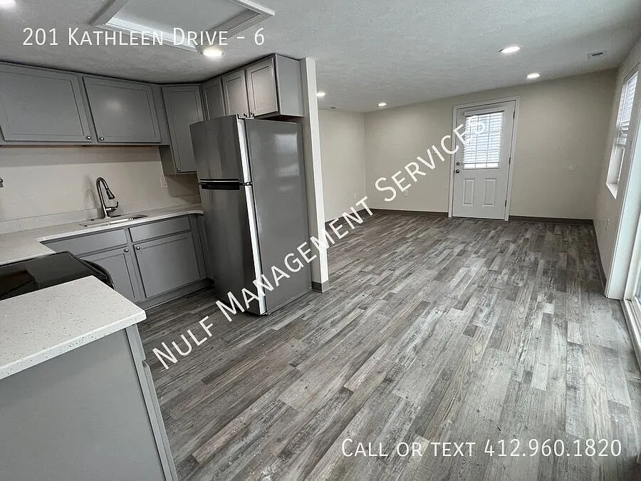 Building Photo - 201 Kathleen Dr #6