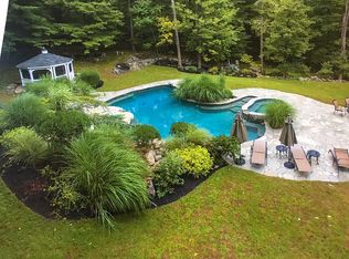 21 Sunderland Ln, Katonah, NY 10536