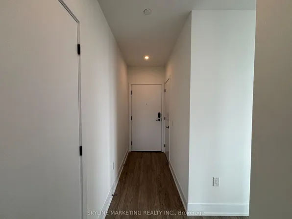 2450 Old Bronte Rd #631, Oakville, ON L6M 5P6