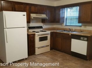 702 Scott Station Rd APT D, Jefferson City, MO 65109