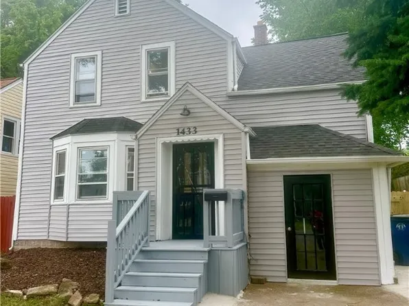 1433 Eggert Rd, Amherst, NY 14226