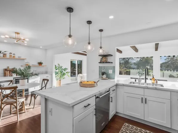 1144 San Julian Dr, San Marcos, CA 92078