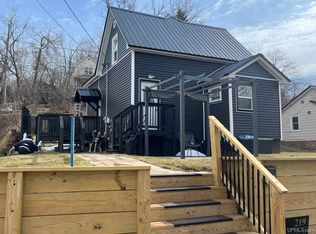 219 S Angeline St, Ishpeming, MI 49849