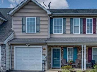 104 Fuzzy Tail Dr, Ranson, WV 25438