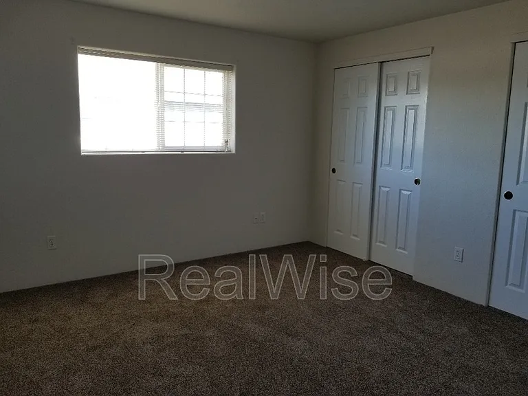 1527 Hamilton Ln — Photo 23
