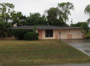 903 E Jersey Rd, Lehigh Acres, FL 33936