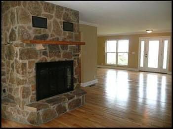 4th image of 1932 Belcaro Dr