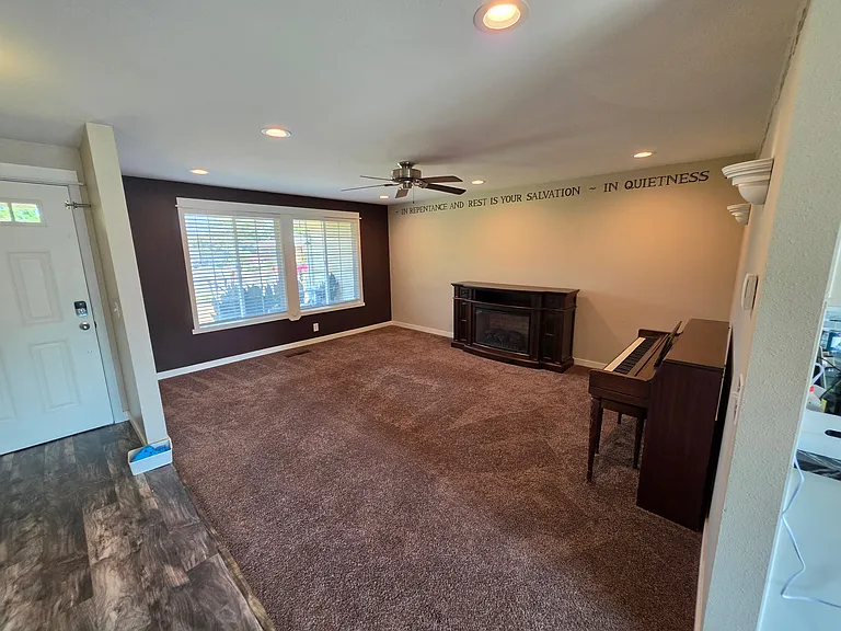 4792 Wren Ct NE — Photo 24
