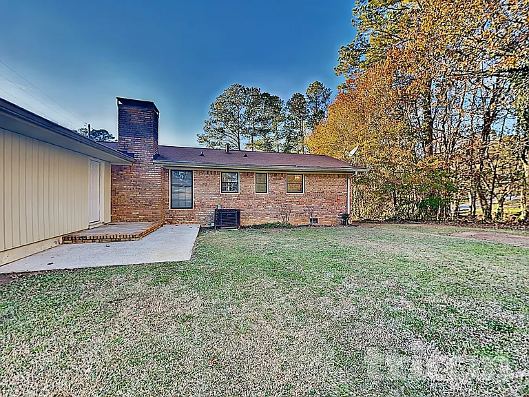 1992 Tara Cir — Photo 17