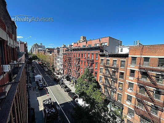 4th image of 344 E 9th St #4A