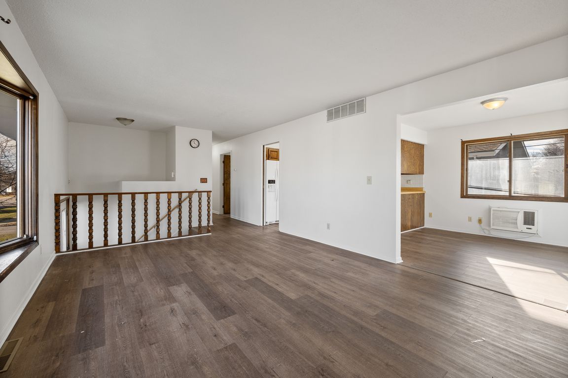 next background image