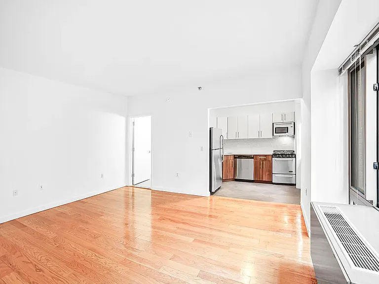 30 W 18th St #4A — Photo 2