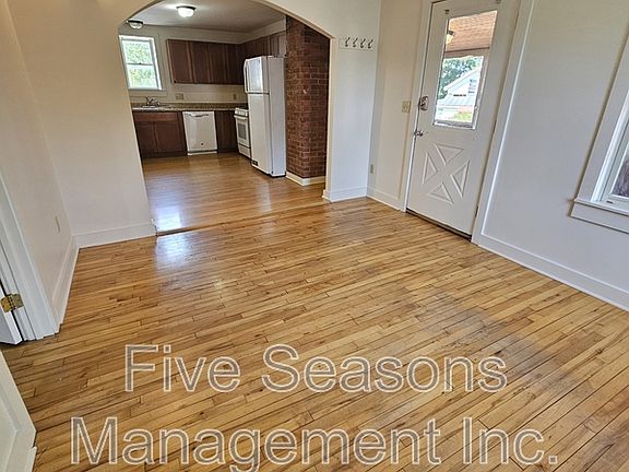 5th image of 49 Intervale Ave #47B