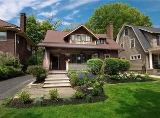 2222 S Overlook Rd, Cleveland Heights, OH 44106