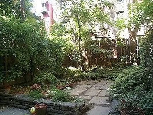 Rented by Douglas Elliman | media 23