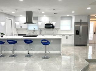 1280 W Camino Real, Boca Raton, FL 33486