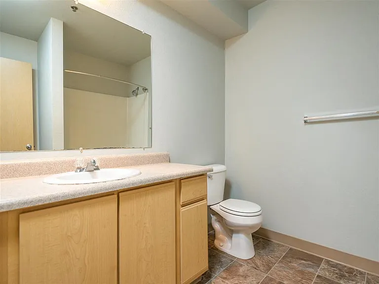 707 Communities | Tenth Street Bathroom