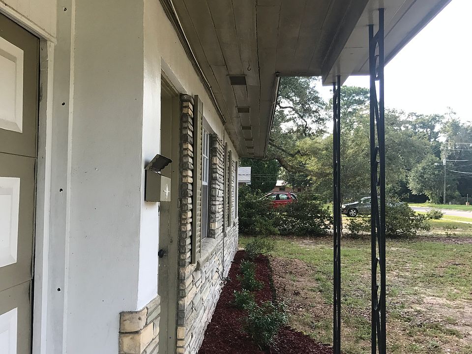 1st image of 4525 Christy Dr