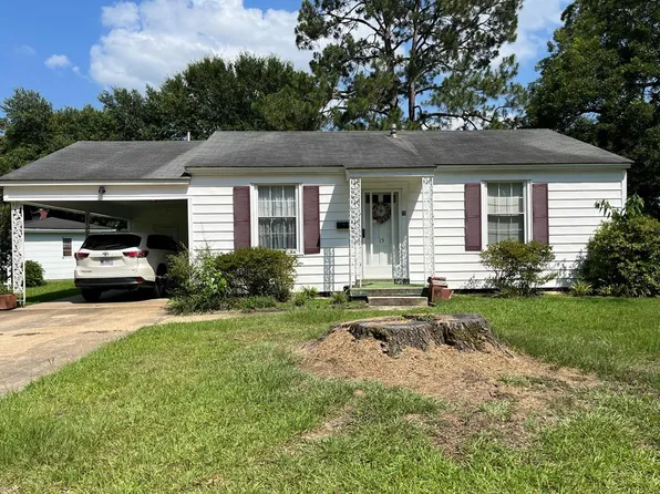 15 Beechwood Ln, Natchez, MS 39120