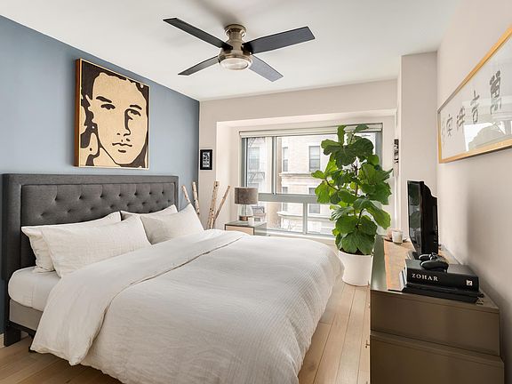 3rd image of 171 W 131st St APT 305