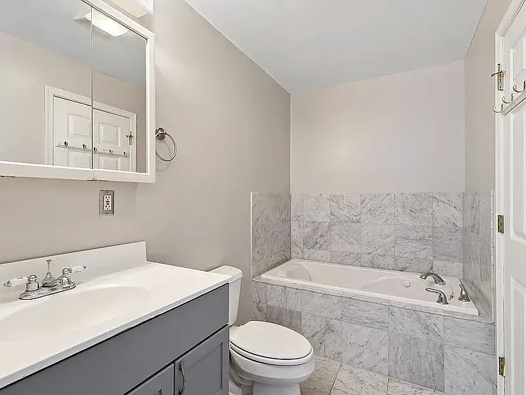 627 S Dean St — Photo 9