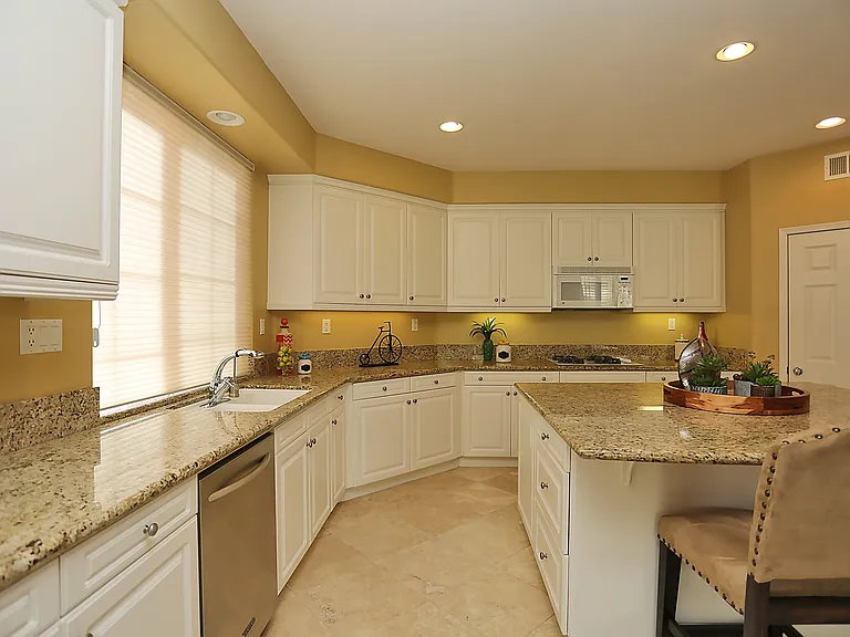 45290 Willowick St — Photo 16