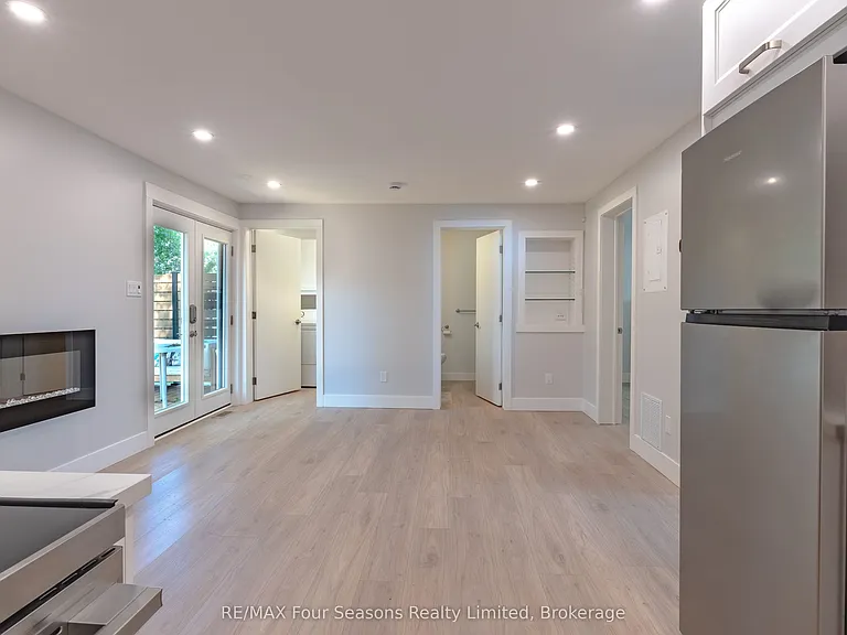 9811 Beachwood Rd — Photo 5