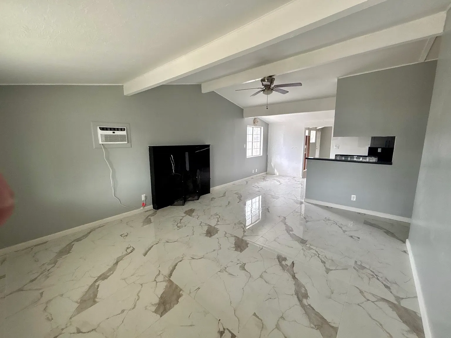 4 bed, 1722 sqft, $2,995 — Photo 2