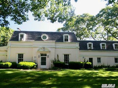 1st image of 16 Delafield Woods