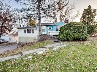 11301 Minnetonka Blvd, Minnetonka, MN 55305