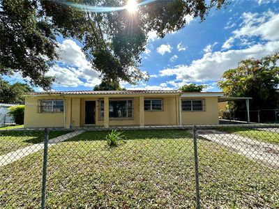 480 W 37th St, Hialeah, FL, 33012