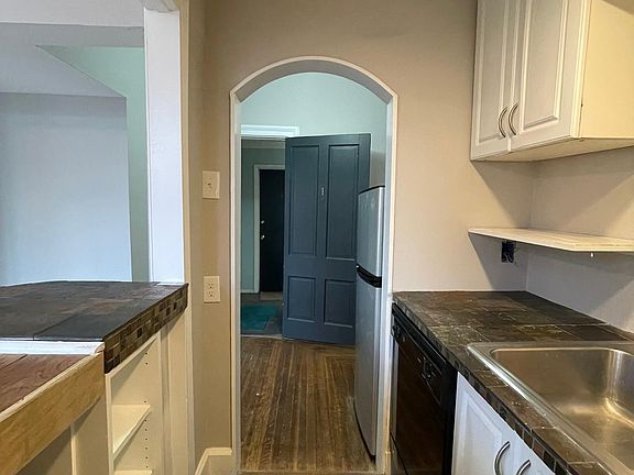 5th image of 3450 Clifton Ave #1