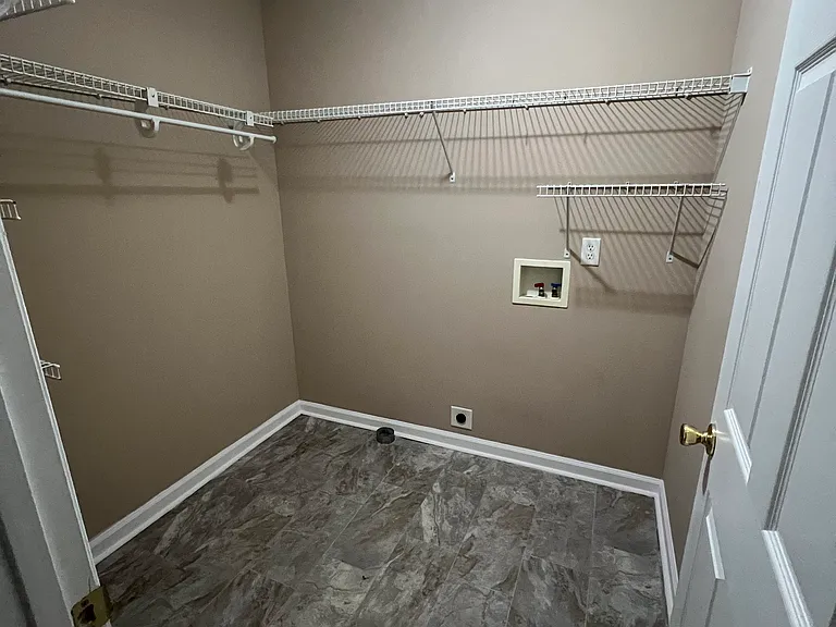 934 Sedgefield Cir — Photo 24