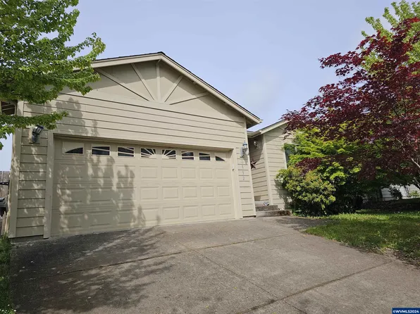 2692 Oak Ridge St NW, Albany, OR 97321