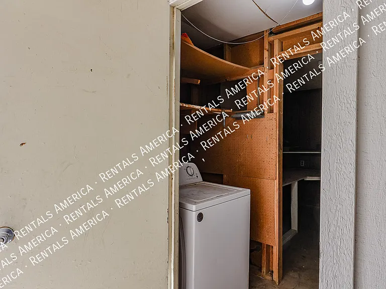 14029 N 38th Pl — Photo 27