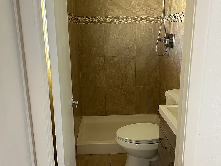 2027 W Cholla St — Photo 3