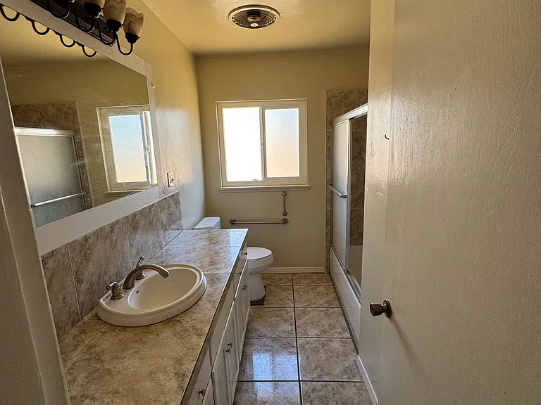 1515 N Mountain Ave — Photo 8