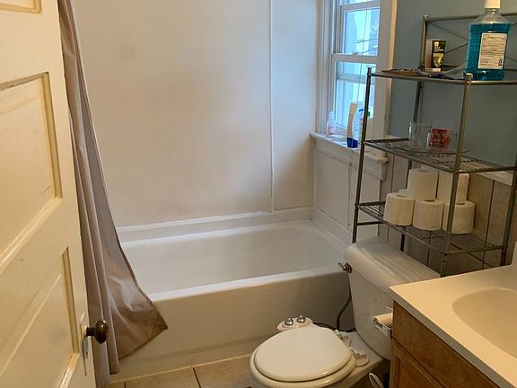 5th image of 448 Norwood Ave SE #2