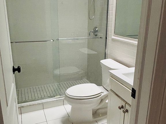 2nd image of 1101 Ocean Blvd #1109