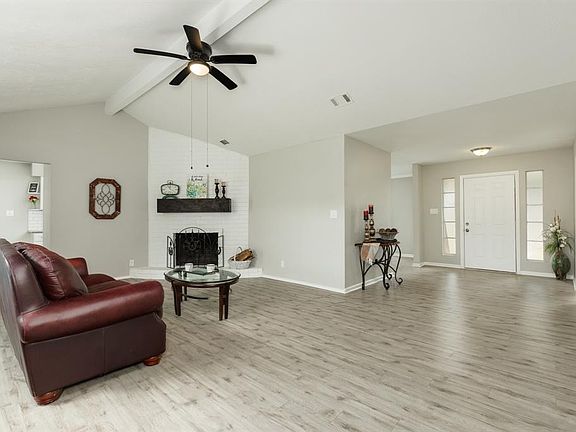 4th image of 5338 Abercreek St