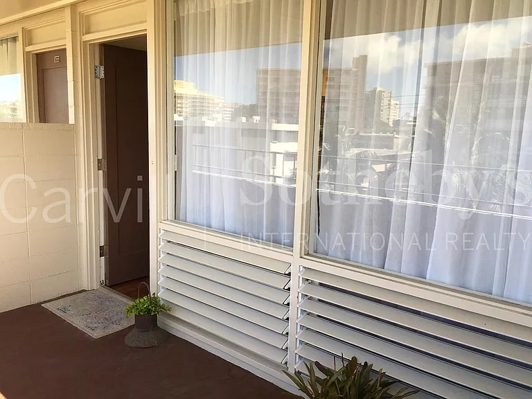1710 Makiki St #502 — Photo 13