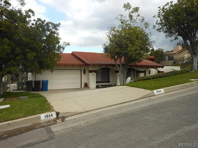 1st image of 1644 Chapel Hill Dr