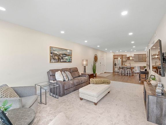5th image of 4025 Cedar Heights Dr #8
