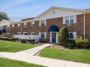 460 Old Town Road #20F, Port Jefferson Station, NY 11776