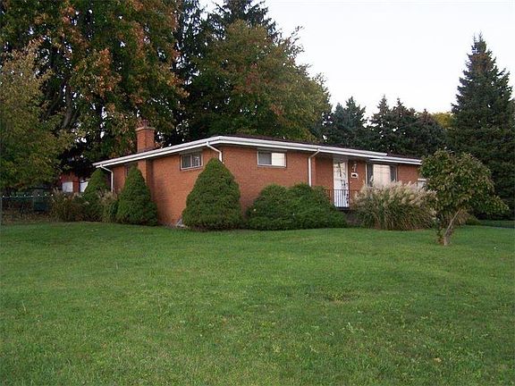 2nd image of 1247 Beech Dr