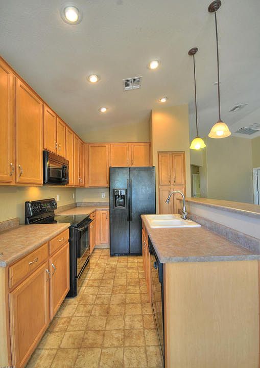 1st image of 4411 W Powell Dr